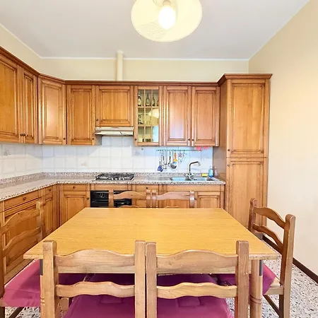 Se235 - Senigallia, Ampio Trilocale Con Corte Attrezzata Apartment