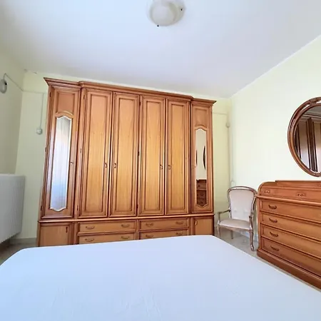 Se235 - Senigallia, Ampio Trilocale Con Corte Attrezzata Apartment *